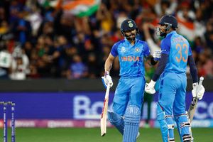 IND vs PAK: ఊపిరి సలపని మ్యాచ్.. ఓటమి తప్పించిన కింగ్ కోహ్లీ!