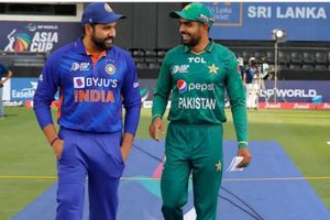 భారత్-పాకిస్తాన్ మ్యాచ్: టీ20 ప్రపంచకప్‌లో బిగ్గెస్ట్ ఫైట్ - లక్ష టికెట్లు తెగాయ్..!!