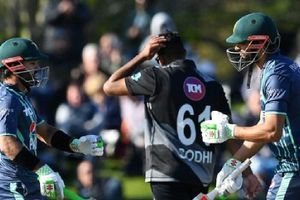 టీ20 ప్రపంచకప్‌కు ముందు పాకిస్తాన్‌కు బిగ్ షాక్ - గెలిచిన ఆనందం కూడా ఆవిరి..!!