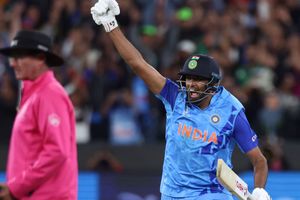 ఆ బంతి వైడ్ కాకుంటే.. క్రికెటర్‌గా నా కథ ముగిసేది: అశ్విన్