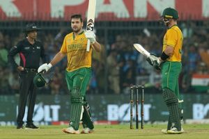 కసి..కసి..కసి సౌతాఫ్రికా కసి..! అరివీర భీకర సెంచరీతో అలరించిన రోసోవ్.. ఇండియాకు భారీ టార్గెట్