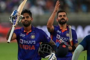 సూర్యతో బ్యాటింగ్ భలే ఉంటుంది.. నువ్వుండన్నా.. నేను చూసుకుంటా అంటాడు: కోహ్లీ