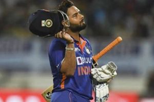 IND vs NZ: ఓయ్ రిషభ్ పంత్.. అసలు ఏం అవుదామనుకుంటున్నావ్? హర్షా భోగ్లే ఫైర్!