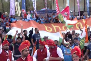 ఇదెక్కడి మాస్ మూమెంట్‌ రా మామా..!!