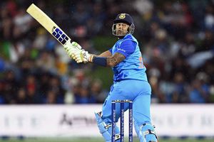 వరల్డ్ కప్ గెలవంది.. ఈ సెంచరీలు ఎందుకయ్యా? సూర్య సంచలన ఇన్నింగ్స్‌ను లైట్ తీసుకున్న ఫ్యాన్స్!