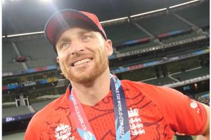 ENGvsPAK: ప్రపంచకప్ నెగ్గిన తర్వాత బట్లర్ చేసిన పని వైరల్.. వావ్ అంటున్న ఫ్యాన్స్!