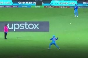 కోహ్లీ చేసింది ఫేక్ ఫీల్డింగే.. స్టార్ బ్యాటర్‌ను తప్పుబట్టిన మాజీ ఓపెనర్