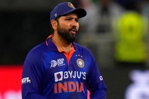 ఇంకా పాఠాలు నేర్పించాలా - ఇంగ్లాండ్ చేతిలో అవమానకర ఓటమికి రోహిత్ శర్మ చెప్పిన కారణం ఇదీ ..!!