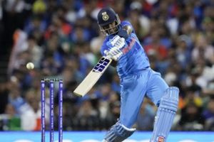 సూర్యను అడ్డుకుంటామని ఆశిస్తున్నా.. సెమీస్ మ్యాచ్‌కు ముందు ఇంగ్లండ్ స్టార్ కామెంట్స్