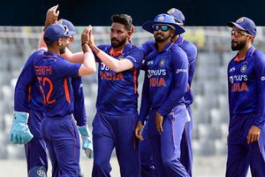 IND vs BAN చివరి వన్డేకు ఆ గండం అయితే లేదు.. ఆ ఆర్‌సీబీ స్టార్ అరంగేట్రం చేసేనా?