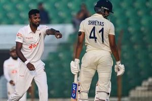 INDvsBAN: సెంచరీ మిస్ చేసుకున్న శ్రేయాస్.. పగ తీర్చుకున్న ఎబాదత్..!