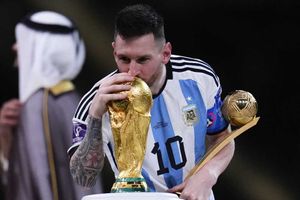 Fifa World Cup 2022: చరిత్రలో ఒకే ఒక్కడు.. హిస్టరీ క్రియేట్ చేసిన లియోనెల్ మెస్సీ