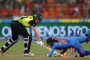 IND-W vs AUS-W రెండో టీ20కి ఎగబడిన జనాలు.. సూపర్ ఓవర్‌తో బ్లాక్‌బస్టర్ వ్యూయర్‌షిప్!