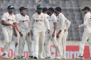 IND vs BAN: రఫ్ఫాడించిన ఉమేశ్, అశ్విన్.. కుప్పకూలిన బంగ్లాదేశ్!