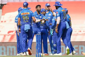 IPL 2023 : రోహిత్ మళ్లీ బుర్ర బద్దలు కొట్టుకోవాల్సిందే.. ఇలాగైతే ట్రోఫీ కష్టమేనా?