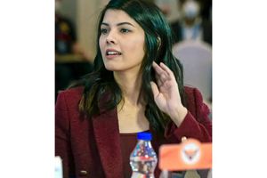 IPL 2023 Mini Auction: కావ్య పాప.. నీ మైండ్ దొబ్బిందా? ఆ బచ్చాగాడికి రూ.13.25 కోట్లా? ఫ్యాన్స్ ఫైర్!