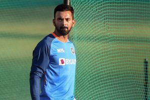 KL Rahul: రాహుల్‌కు జట్టులో చోటు కష్టమే.. మొన్నటి దాకా సూపర్ అన్నాడు.. ఇప్పుడేమో..!