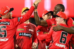 Big Bash League: కెప్టెన్ నిర్ణయమే కొంప ముంచింది.. బ్రిస్బేన్ హీట్ చిత్తు!