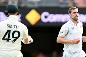 AUS vs SA: అనూహ్య ఘటన.. అన్రిచ్ నోర్జేను ఢీ కొట్టిన స్పై కామ్! (వీడియో)