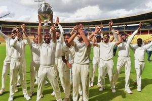 నేటి నుంచే రంజీ ట్రోఫీ.. సీనియర్లు, కుర్రాళ్లకు గోల్డెన్ చాన్స్!