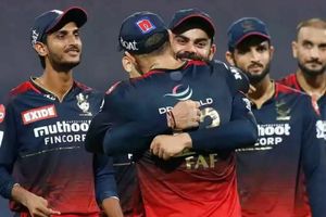 IPL 2023 : ఆర్సీబీ ముందు ఓపెనర్ల ప్రాబ్లం.. ఎవరిని పంపితే బెటర్?