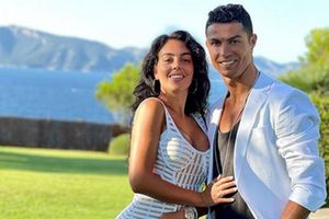 Fifa World Cup 2022: నాకౌట్ మ్యాచ్‌లో రొనాల్డోను ఆడించకపోవడంపై.. గర్ల్ ఫ్రెండ్ పోస్టు వైరల్