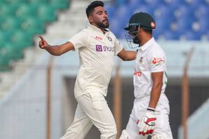 INDvsBAN: నువ్వేమైనా జేమ్స్ ఆండర్సన్ అనుకుంటున్నావా?.. సిరాజ్‌పై మండిపడుతున్న ఫ్యాన్స్