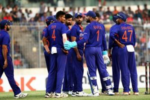 INDvsBAN: ఇప్పుడు కళ్లు తెరిచారా?.. మూడో వన్డే కోసం స్పెషలిస్టు స్పిన్నర్‌!