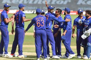 INDvsSL: ఆ సిరీస్‌లో పగ్గాలు పాండ్యాకే.. రాహుల్ కెరీర్ క్లోజ్ అంటున్న బీసీసీఐ..!