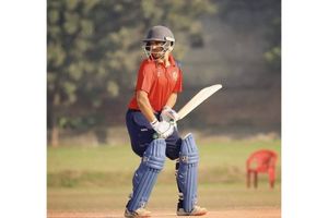 అనామక ప్లేయర్‌కు రూ.2.6 కోట్లు పెట్టిన సన్‌రైజర్స్.. అసలు ఈ వివ్రాంత్ శర్మ ఎవరు?