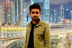 Babar Azam : వీడు కోహ్లీ అవుతాడంట.. ఆడపిల్లలను బ్లాక్‌మెయిల్ చేస్తున్న బాబర్ ఆజమ్!