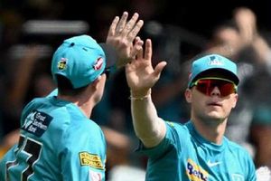 Big Bash League : క్రీజులో భారీ హిట్టర్లున్నా.. ఓటమి మాత్రం తప్పలేదు..!