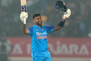 Suryakumar Yadav సెంచరీ.. రికార్డులన్నీ బద్దలు! టీ20 చరిత్రలోనే తొలి ప్లేయర్‌గా..!
