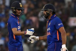 IND vs NZ: శతక్కొట్టిన రోహిత్ శర్మ, శుభ్‌మన్ గిల్.. న్యూజిలాండ్ ముందు భారీ లక్ష్యం!