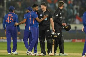 INDvsNZ : మూడో వన్డేలో టాప్ స్కోర్ చేసే బ్యాటర్ ఎవరు?.. ఈ ముగ్గురి మధ్య పోటీ!