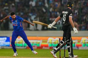 IND vs NZ: మలుపు తిప్పిన సిరాజ్.. ఓడిపోయే మ్యాచ్‌లో గెలిచిన భారత్!