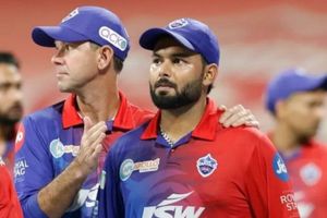 IPL 2023 ఆడకున్నా.. రిషభ్ పంత్‌ను పక్కనే కూర్చోబెట్టుకుంటా: రికీ పాంటింగ్