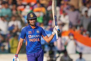 IND vs NZ: శుభ్‌‌మన్ గిల్ డబుల్ సెంచరీ.. న్యూజిలాండ్‌ ముందు భారీ లక్ష్యం!