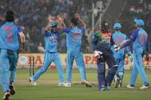 INDvsSL: ఈ సిరీస్ తర్వాత.. టీమిండియాలో వీళ్లు కనపడరు!