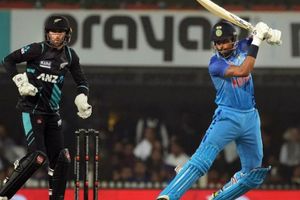 IND vs NZ: న్యూజిలాండ్ కొంపముంచిన టిక్‌నర్.. ఉత్కంఠ మ్యాచ్‌లో భారత్ విజయం!