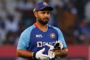 Rishabh Pant: పంత్ గురించి ఆరా.. బీసీసీఐకి అభిమానుల నుంచి ఫోన్ల మీద ఫోన్లు!