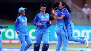Women's T20 World Cup : వర్షం కాపాడేసింది.. టీ20 వరల్డ్ కప్ సెమీస్ చేరుకున్న టీమిండియా!