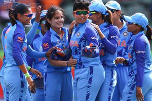 Women's T20 World Cup: ఐర్లాండ్‌తో భారత్ కీలక పోరు.. గెలిస్తే సెమీస్‌.. ఓడితే ఇంటికి!
