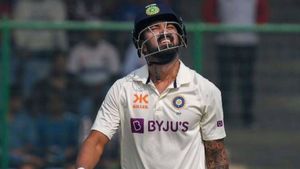 INDvsAUS : మూడో టెస్టులో రాహుల్‌కు ఛాన్స్ లేదు.. తేల్చేసిన మాజీ లెజెండ్!