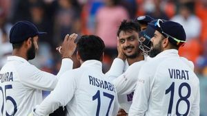 INDvsAUS : అక్షర్ అదరగొట్టడంతో రసవత్తరంగా రెండో టెస్టు.. గెలిచేదెవరు?