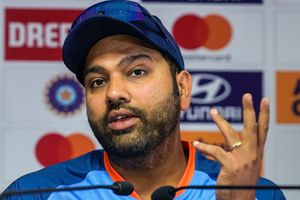 INDvsAUS : మా సత్తా గురించి మాట్లాడాలి.. ఆ విషయాలు కాదు.. ఆసీస్‌పై రోహిత్ శర్మ సీరియస్!