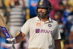 IND vs NZ: వాడో పిచ్చోడు.. స్మిత్‌ను ఉద్దేశించి రోహిత్ శర్మ కామెంట్! (వీడియో)