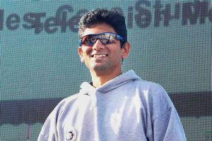 INDvsAUS : సత్తా చూసి కాదు. పక్షపాతంతోనే ఇన్ని ఛాన్సులు.. టీమిండియా స్టార్‌పై షాకింగ్ కామెంట్స్!