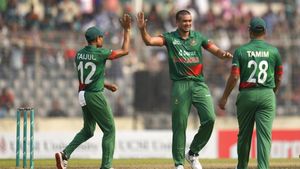 క్రికెట్ చరిత్రలోనే చెత్త రివ్యూ.. నవ్వులు పాలైన బంగ్లాదేశ్! (వీడియో)