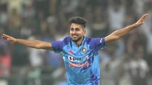 Team India : లైన్ అండ్ లెంగ్త్ వదిలెయ్ ఉమ్రాన్.. బ్యాటర్లు భయపడేలా బౌలింగ్ చెయ్..!